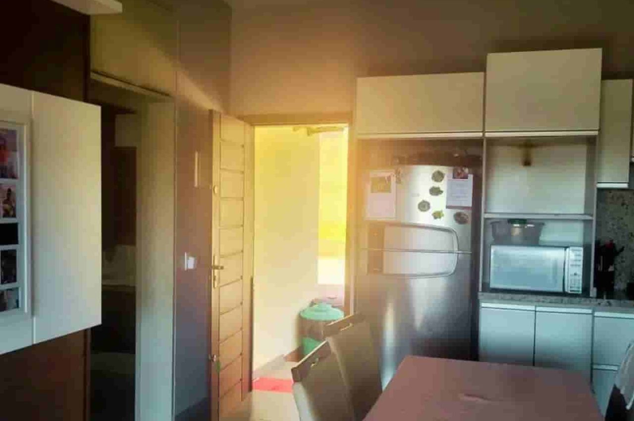 87227ca6-938b-4b0e-8f69-725e305dec18_3-1