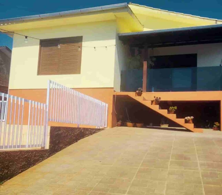 300e2795-3012-44f2-b21f-9121b57f91cf_10-3